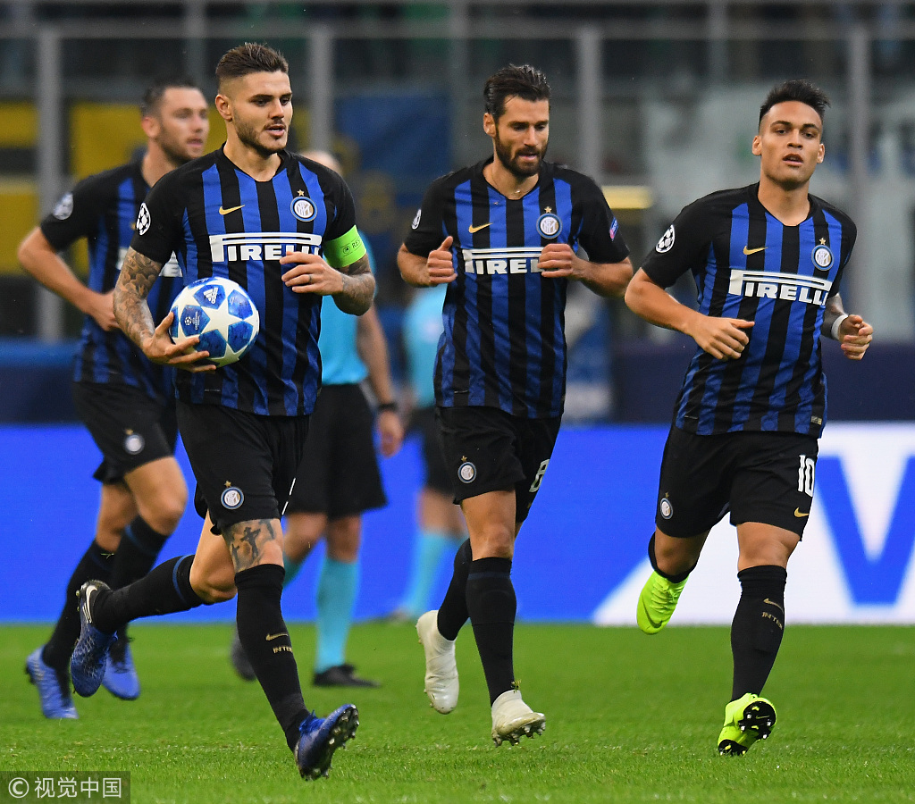 赵丽娜：走了70所学校，女孩踢球屈指可数；想让女孩踢球普及（赵丽娜：走访70所学校女足稀少，呼吁让女孩踢球更普及）