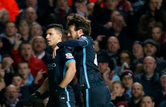 詹姆斯时隔14年再次来蓉，现场表白“我太爱成都了”，球迷冒雨齐聚万象城集体高呼“LBJ”（阔别14年詹姆斯再访成都：现场告白“太爱成都”，万象城球迷冒雨齐喊“LBJ”）