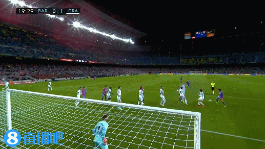 巴恩斯成近12年来，首位英超对曼城完成双响的纽卡球员（巴恩斯成为纽卡近12年来首位在英超对阵曼城梅开二度的球员）