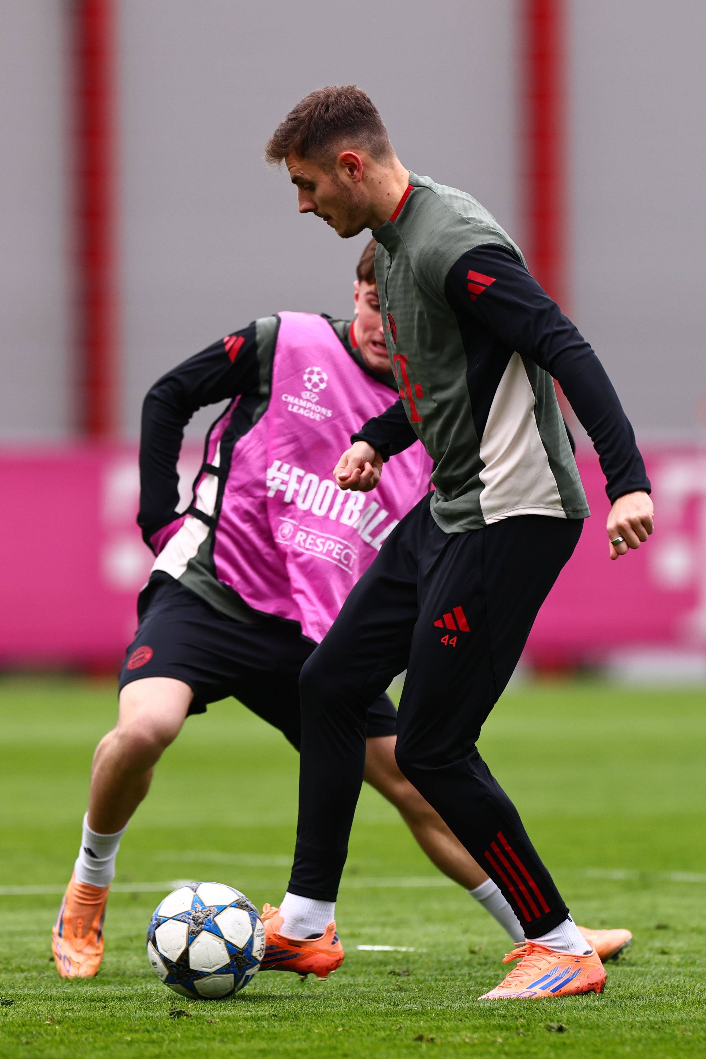 1-2遭逆转，切尔西上一次欧冠半场领先后输球是在2013年（切尔西1-2被逆转：欧冠半场领先仍落败，上一次已是2013年）